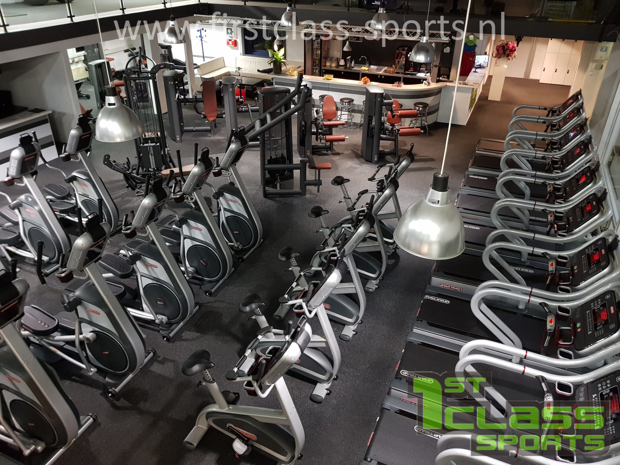 Foto's First Class Sports