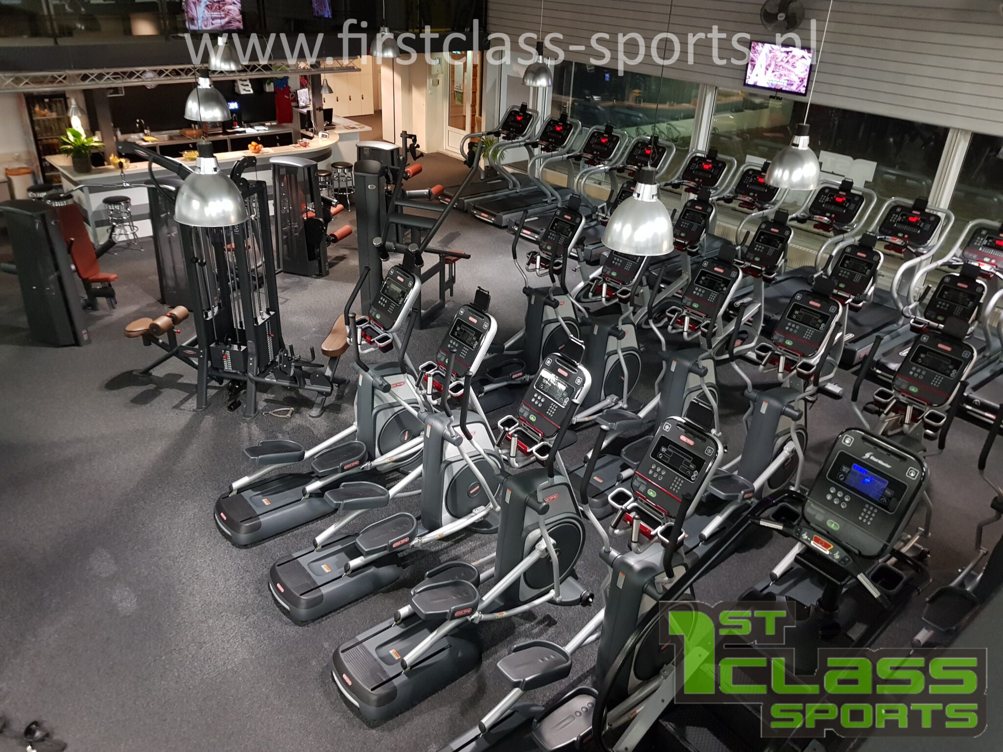 Foto's First Class Sports